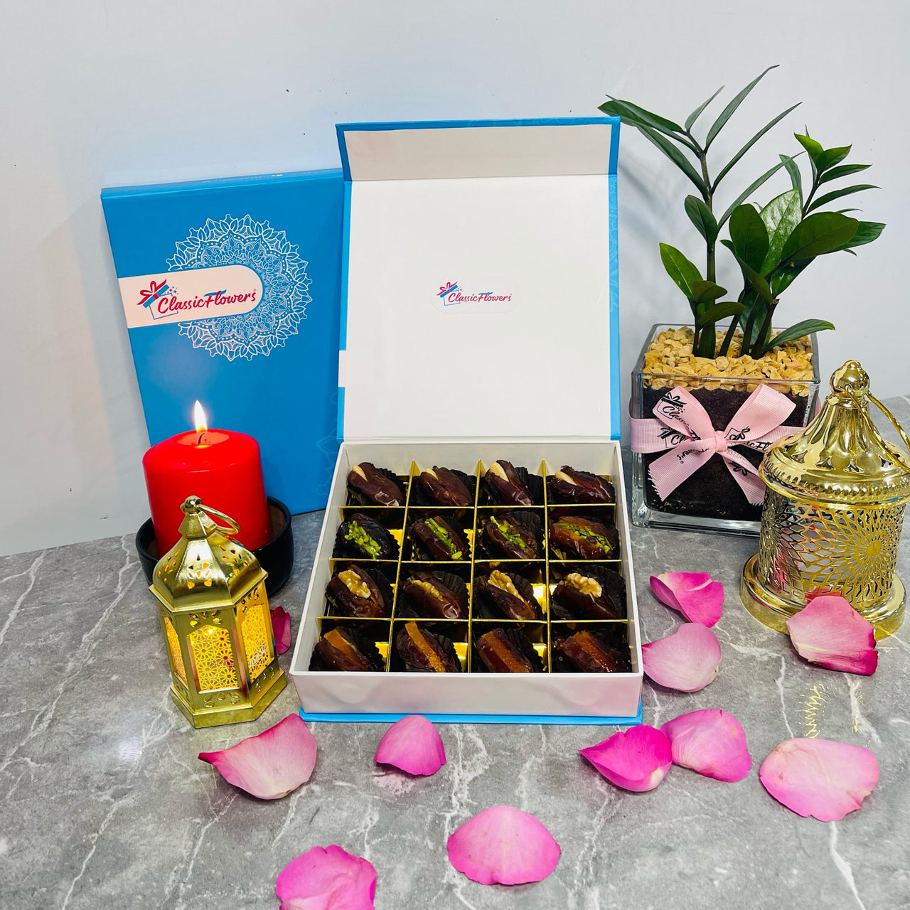 Assorted Khidri Dates, Dry Nuts Fillings