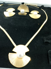 Stainless Steel Set Treasures in 18K Gold