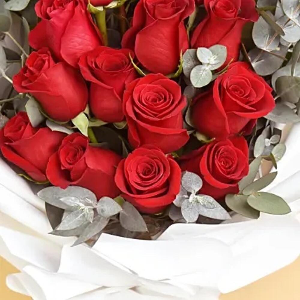 Bouquet of 15 red roses with eucalyptus