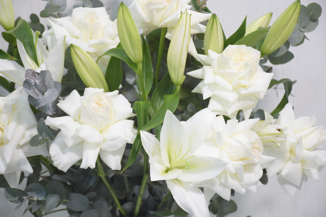 Ohara Rose Eucalyptus Ceramic Vase Arrangement