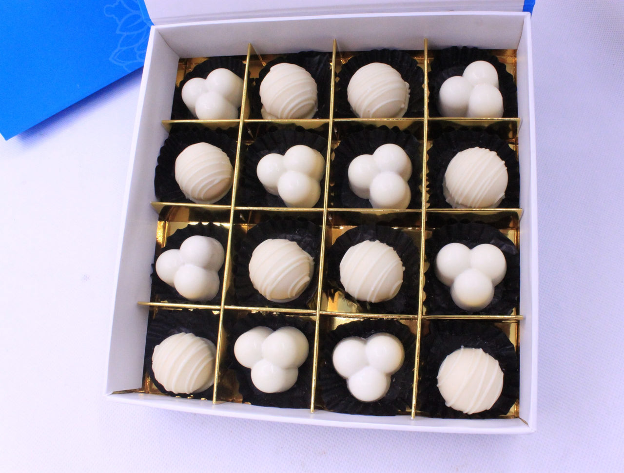 Box of Mix Nuts Chocolate