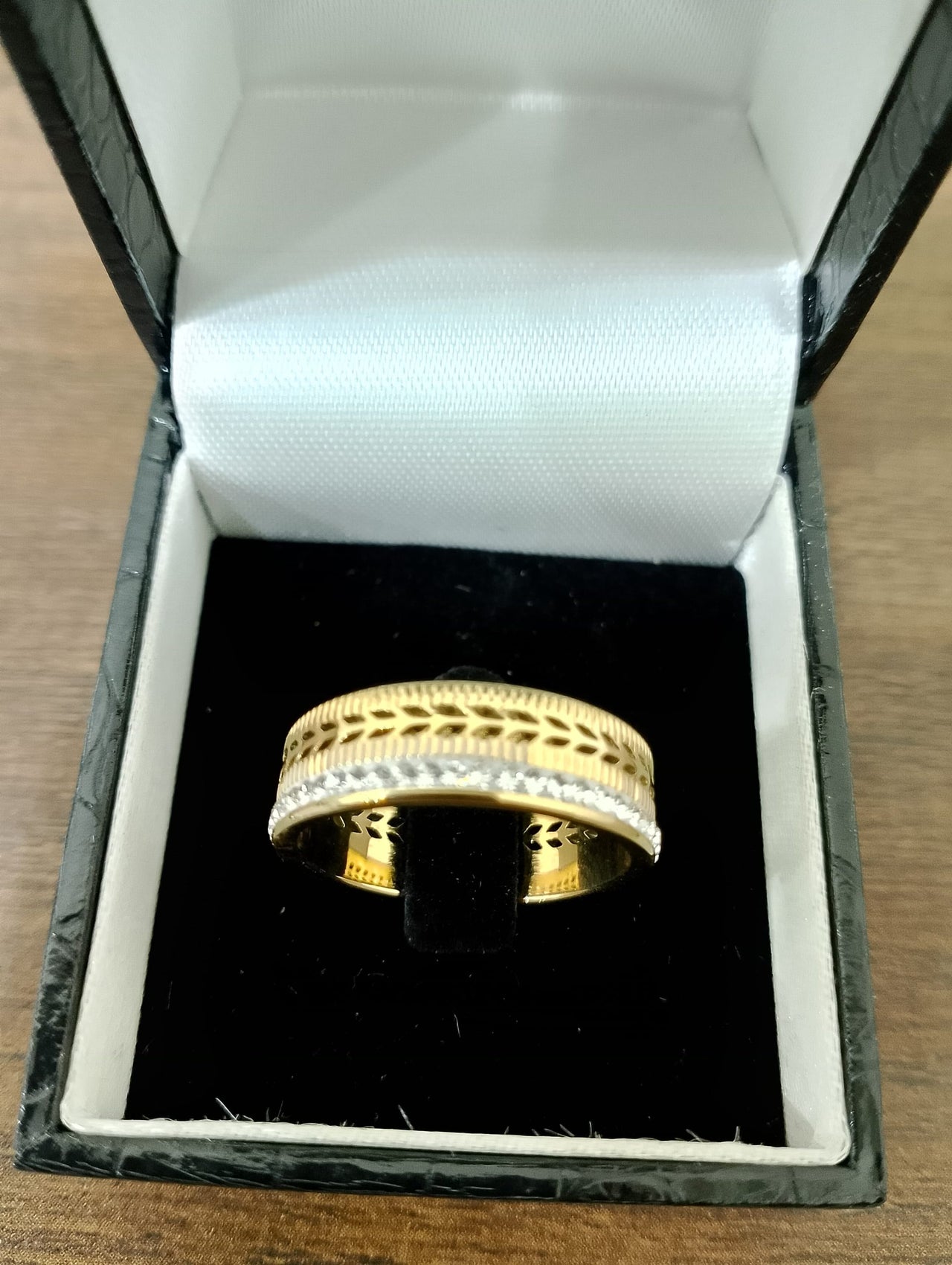 Stainless Steel Ring Gleaming in 14K Gold