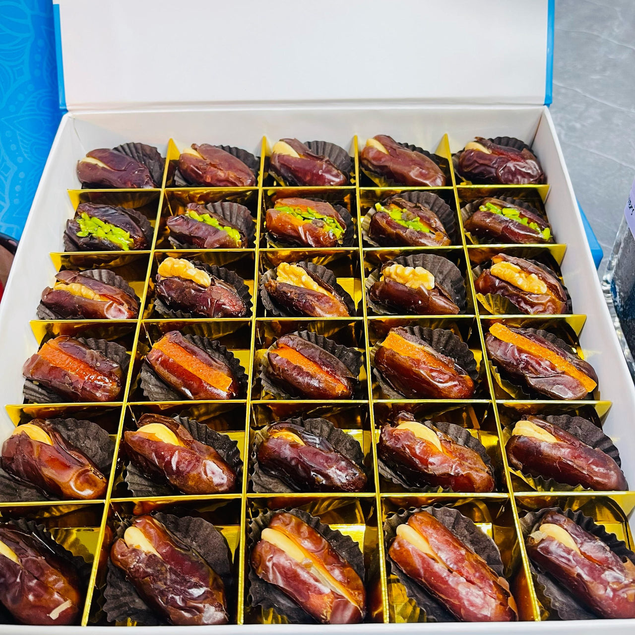 30 pcs Box- Premium Khedri Assorted Dates