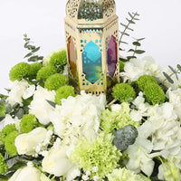 Cluster White and Green Table Arrangement